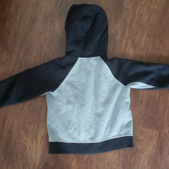 Boys youth XS Nike sweatshirt. - Picture 3 of 4